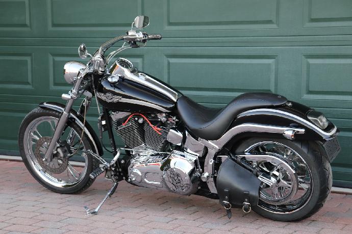 Harley-Davidson Softail Deuce 100 Year Anniversary