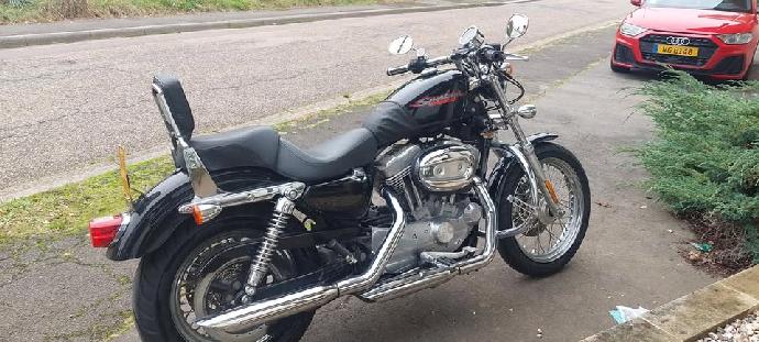 Harley Davidson Sportster 883